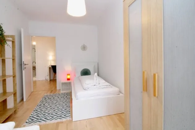 1100 Wien / HBF-Nähe: Neuwertige 5-Zimmer-Wohnung (96 m²) als Investment – Nettomiete € 1.185,65, bis 2028 – image 19