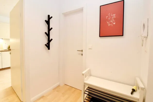 1100 Wien / HBF-Nähe: Neuwertige 5-Zimmer-Wohnung (96 m²) als Investment – Nettomiete € 1.185,65, bis 2028 – image 3