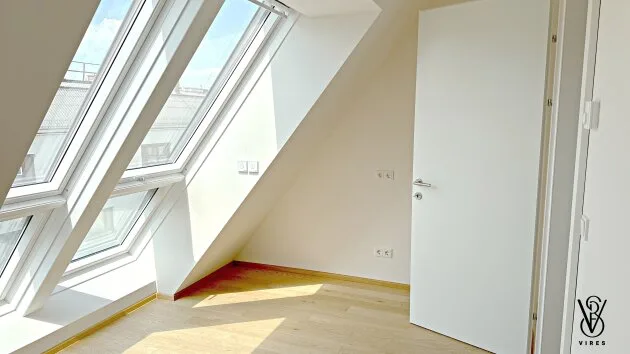 Top 31: 4-Room Penthouse Maisonette, 113 m² + 49 m² Roof Terrace — First Occupancy New Build, Fleischmanngasse 6, 1040 Vienna – image 2