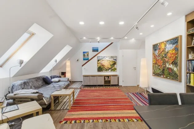 Above the Roofs of Vienna: 2.5-Room Maisonette with Sun Terrace, U1 Troststraße – image 2