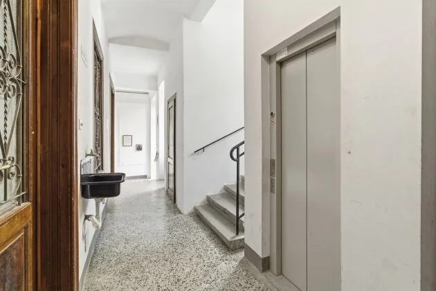 Above the Roofs of Vienna: 2.5-Room Maisonette with Sun Terrace, U1 Troststraße – image 30