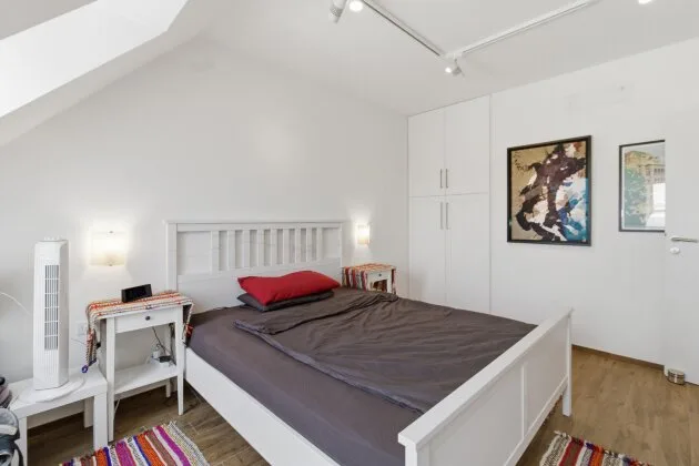 Above the Roofs of Vienna: 2.5-Room Maisonette with Sun Terrace, U1 Troststraße – image 7