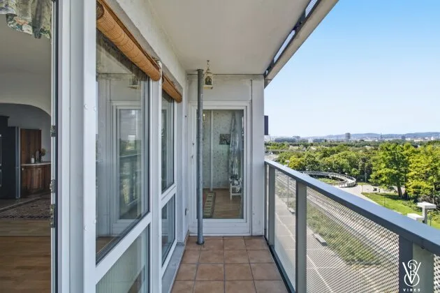 Wohnen am Donaupark: 3-/4-Zimmer-Wohnung mit Fernblick, U1 fußläufig, Zentrum in Minuten – Bild 3