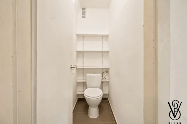 1. Stock: separates WC